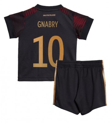Maillot de foot Allemagne Serge Gnabry #10 Extérieur enfant Monde 2022 Manches Courte (+ pantalon court)